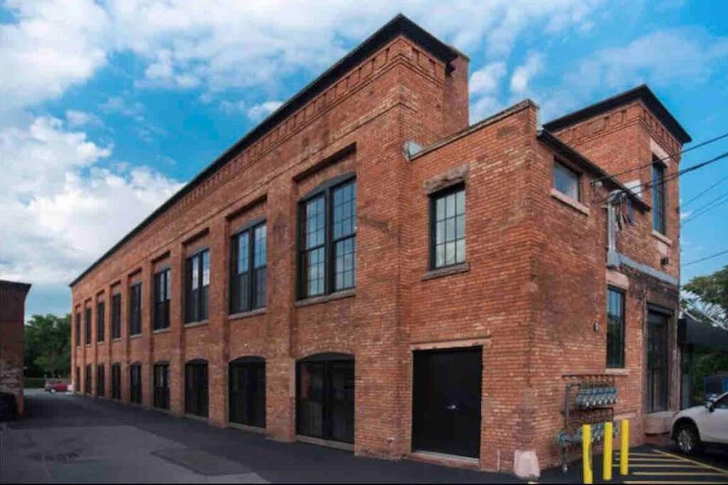 Modern Loft Style On Monroe By Dwtn & Park Ave Apartment Rochester Exterior photo